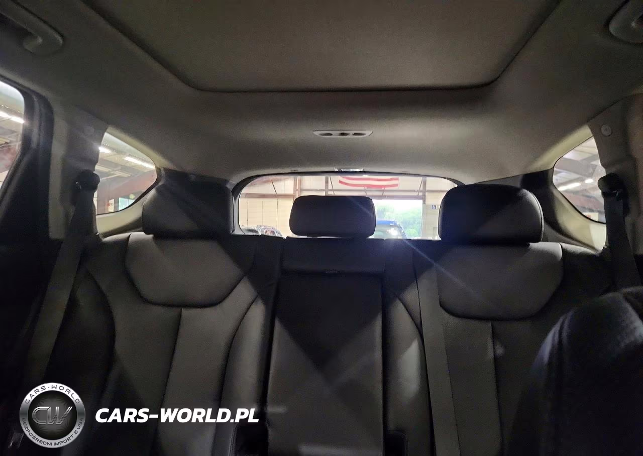 2019 Hyundai Santa Fe Ultimate 2.0T VIN:5NMS5CAA3KH111308 - 10