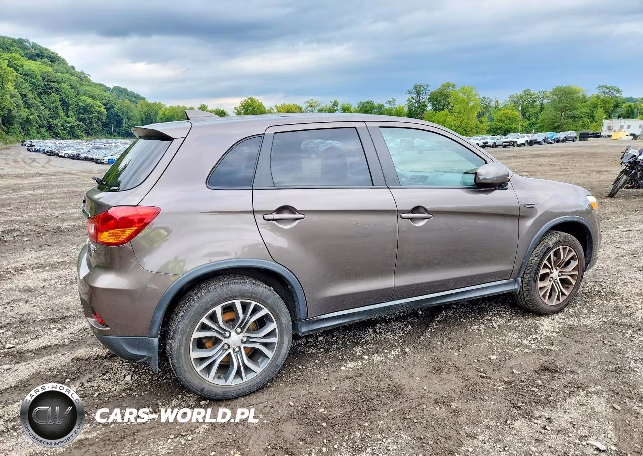 2019 Mitsubishi Outlander Sport Es VIN:JA4AR3AU1KU028568 - 3