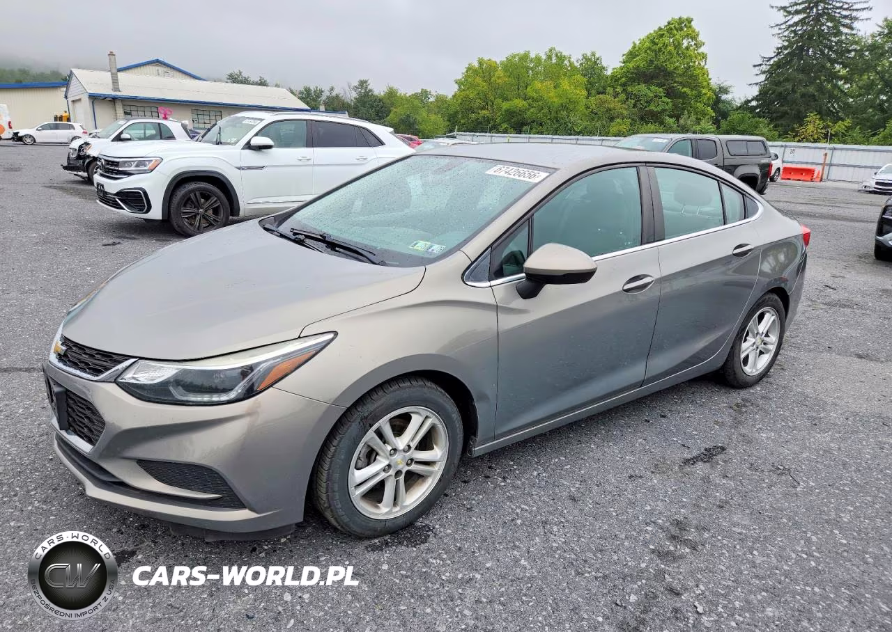 2017 Chevrolet Cruze Lt VIN:1G1BE5SM5H7190798 - 1