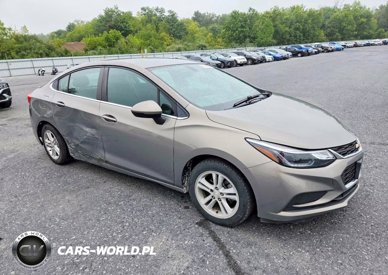 2017 Chevrolet Cruze Lt VIN:1G1BE5SM5H7190798 - 4