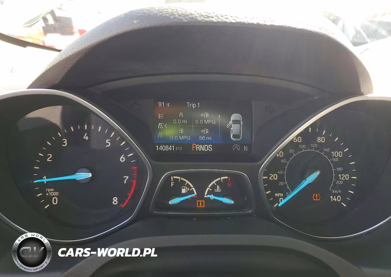 2017 Ford Escape Titanium VIN:1FMCU9J97HUE18414 - 9