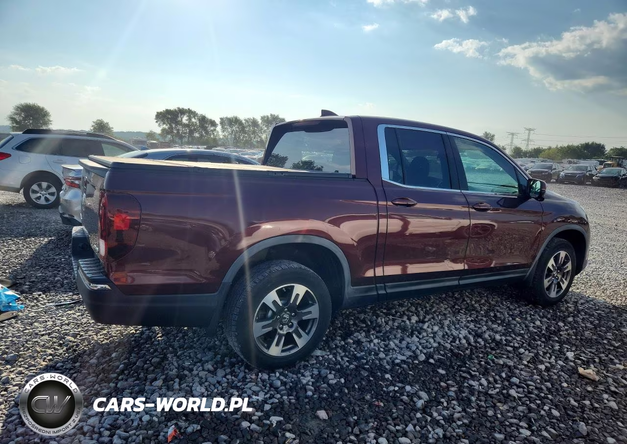 2017 Honda Ridgeline Rtl VIN:5FPYK3F68HB004327 - 3
