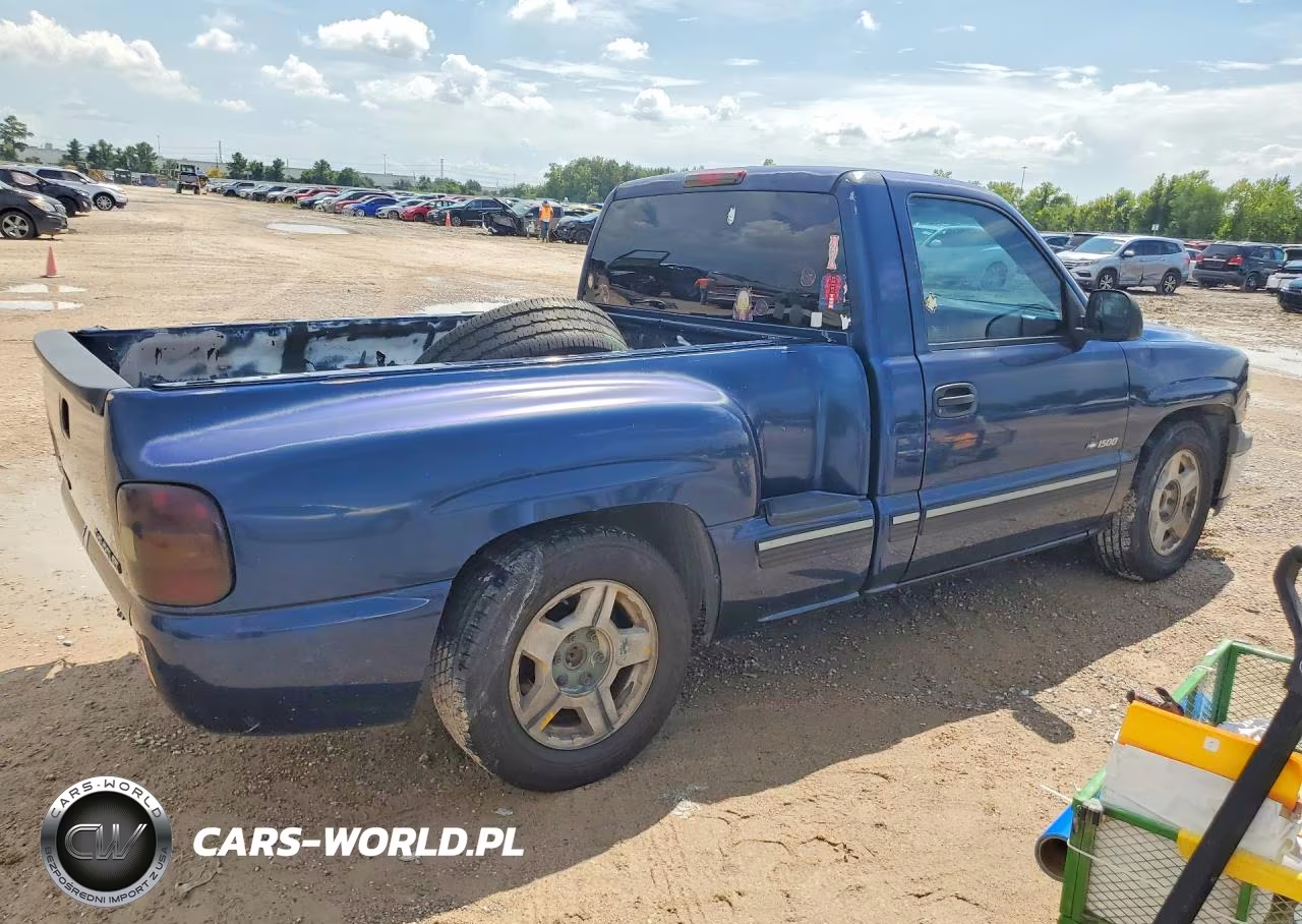 1999 Chevrolet Silverado C1500 VIN:1GCEC14V4XZ163765 - 3