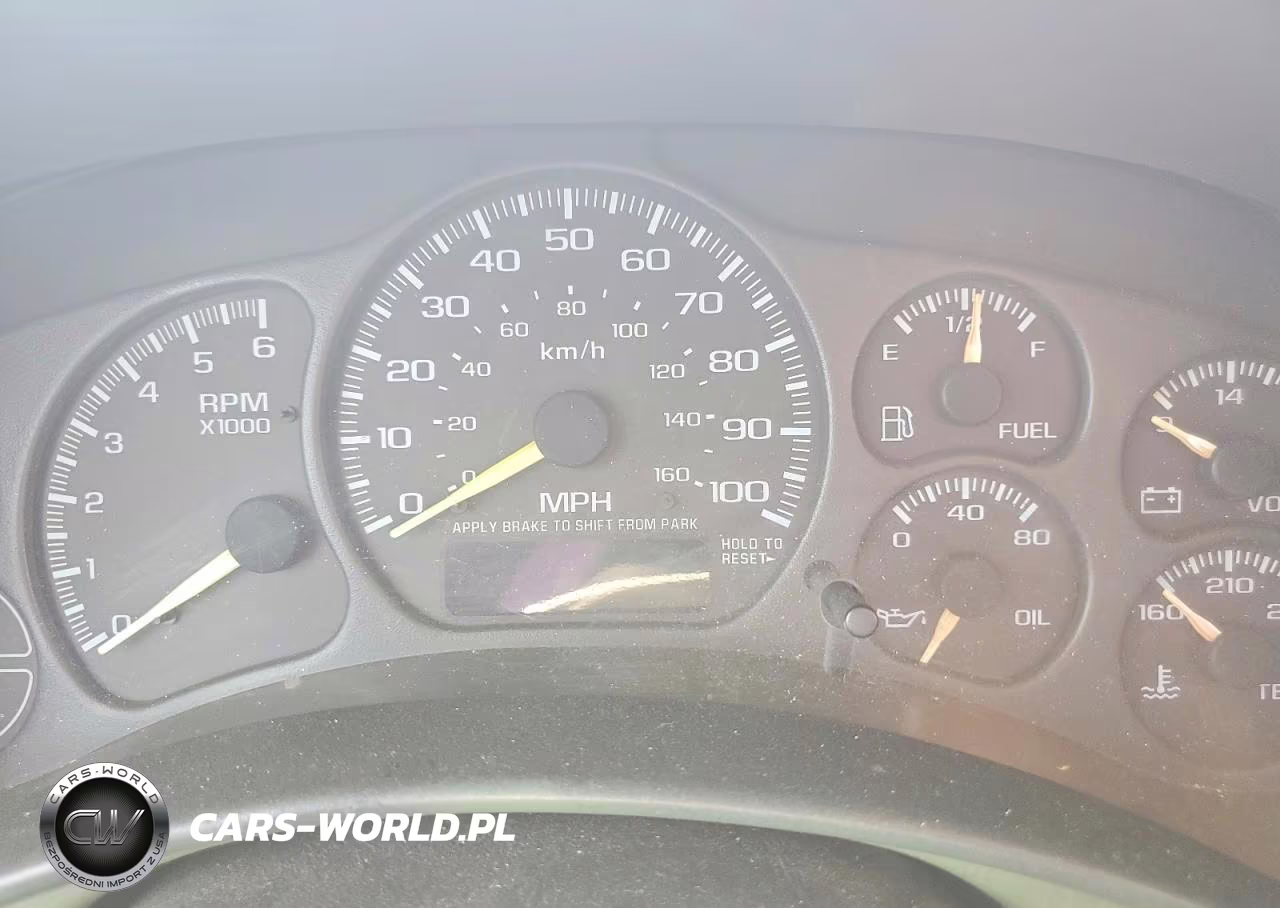 1999 Chevrolet Silverado C1500 VIN:1GCEC14V4XZ163765 - 9