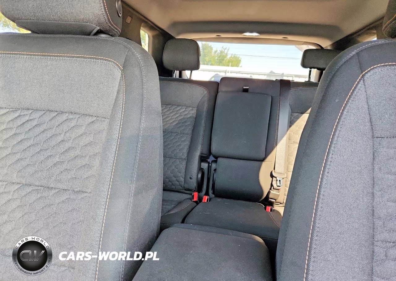 2019 Chevrolet Equinox Lt VIN:3GNAXKEVXKS624021 - 10