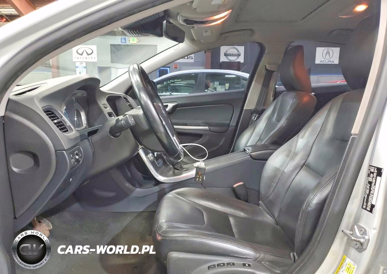 2015 Volvo S60 Platinum VIN:YV1612TM3F2355849 - 7