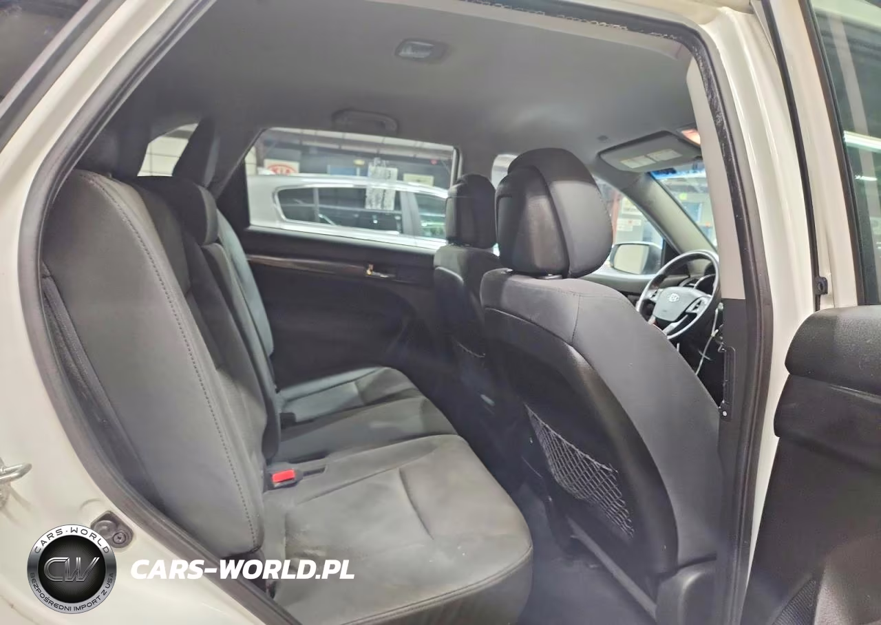 2013 Kia Sorento Lx VIN:5XYKTDA22DG325594 - 11