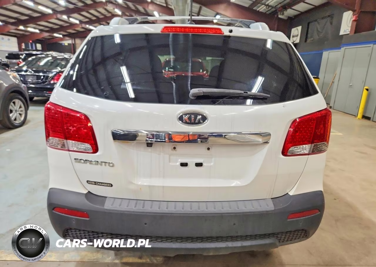 2013 Kia Sorento Lx VIN:5XYKTDA22DG325594 - 6