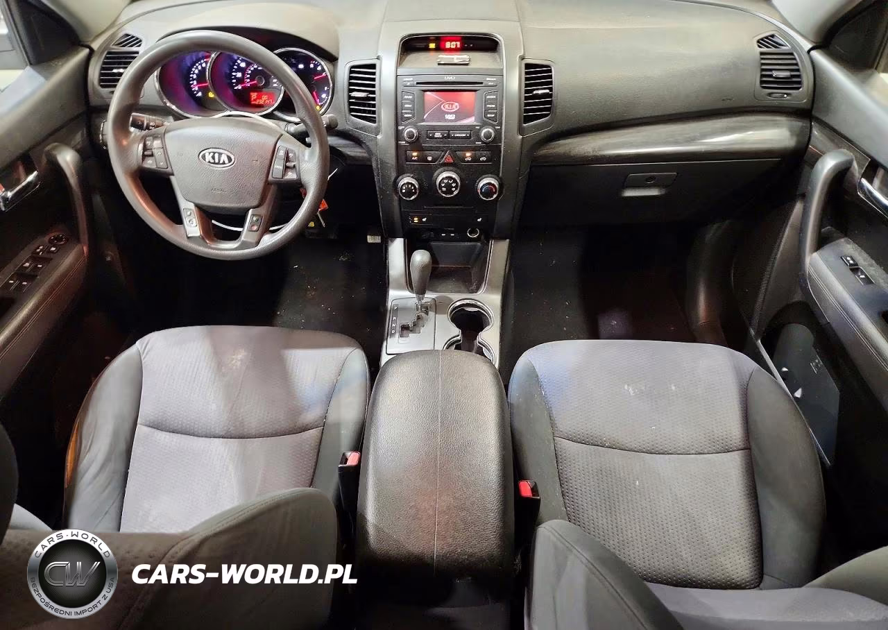 2013 Kia Sorento Lx VIN:5XYKTDA22DG325594 - 8
