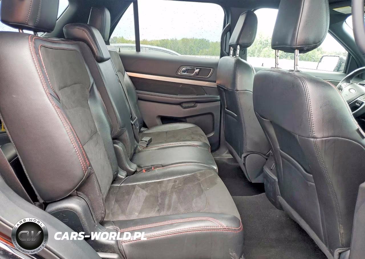 2018 Ford Explorer Xlt VIN:1FM5K8D85JGC52877 - 11