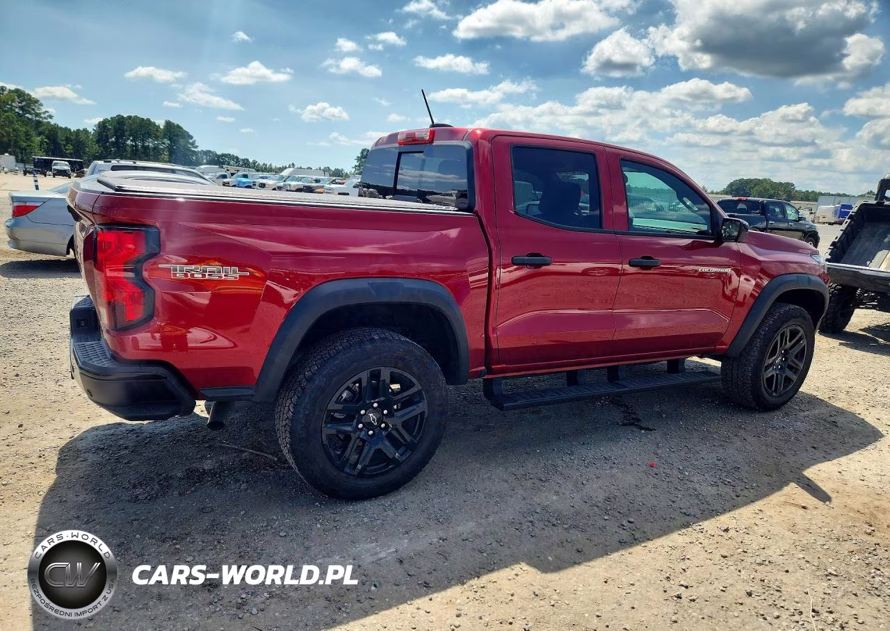 2025 Chevrolet Colorado Trail Boss VIN:1GCPTEEK8S1178247 - 3