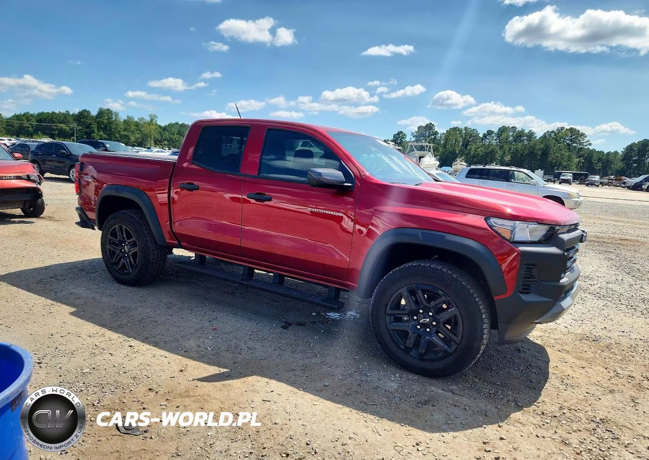 2025 Chevrolet Colorado Trail Boss VIN:1GCPTEEK8S1178247 - 4
