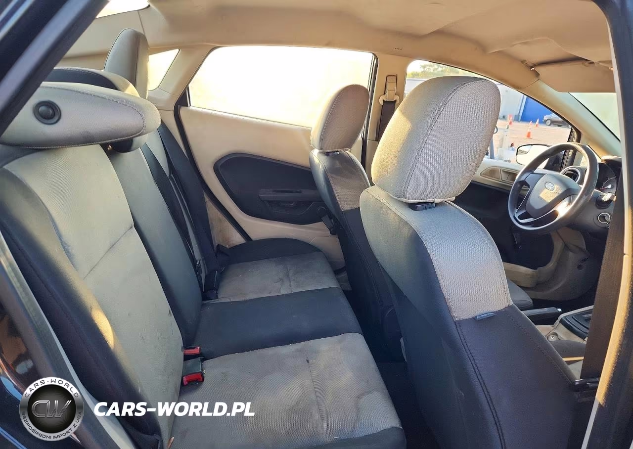 2013 Ford Fiesta S VIN:3FADP4AJXDM191639 - 10
