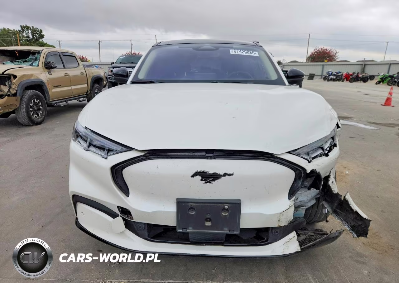 2021 Ford Mustang Mach-E Premium VIN:3FMTK3R7XMMA02751 - 5