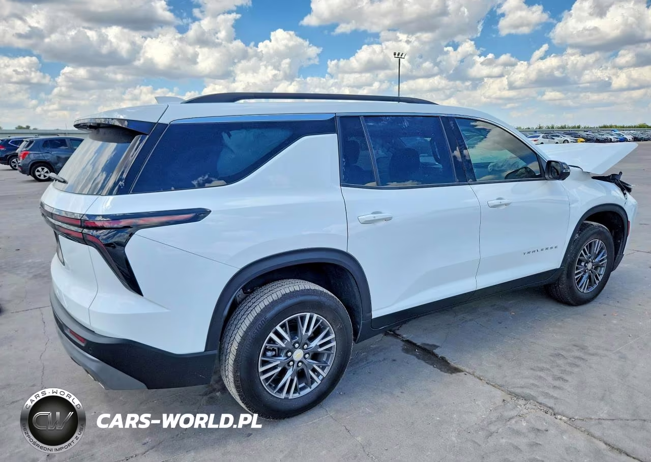 2026 Chevrolet Traverse Lt VIN:1GNERGKS2TJ199254 - 3