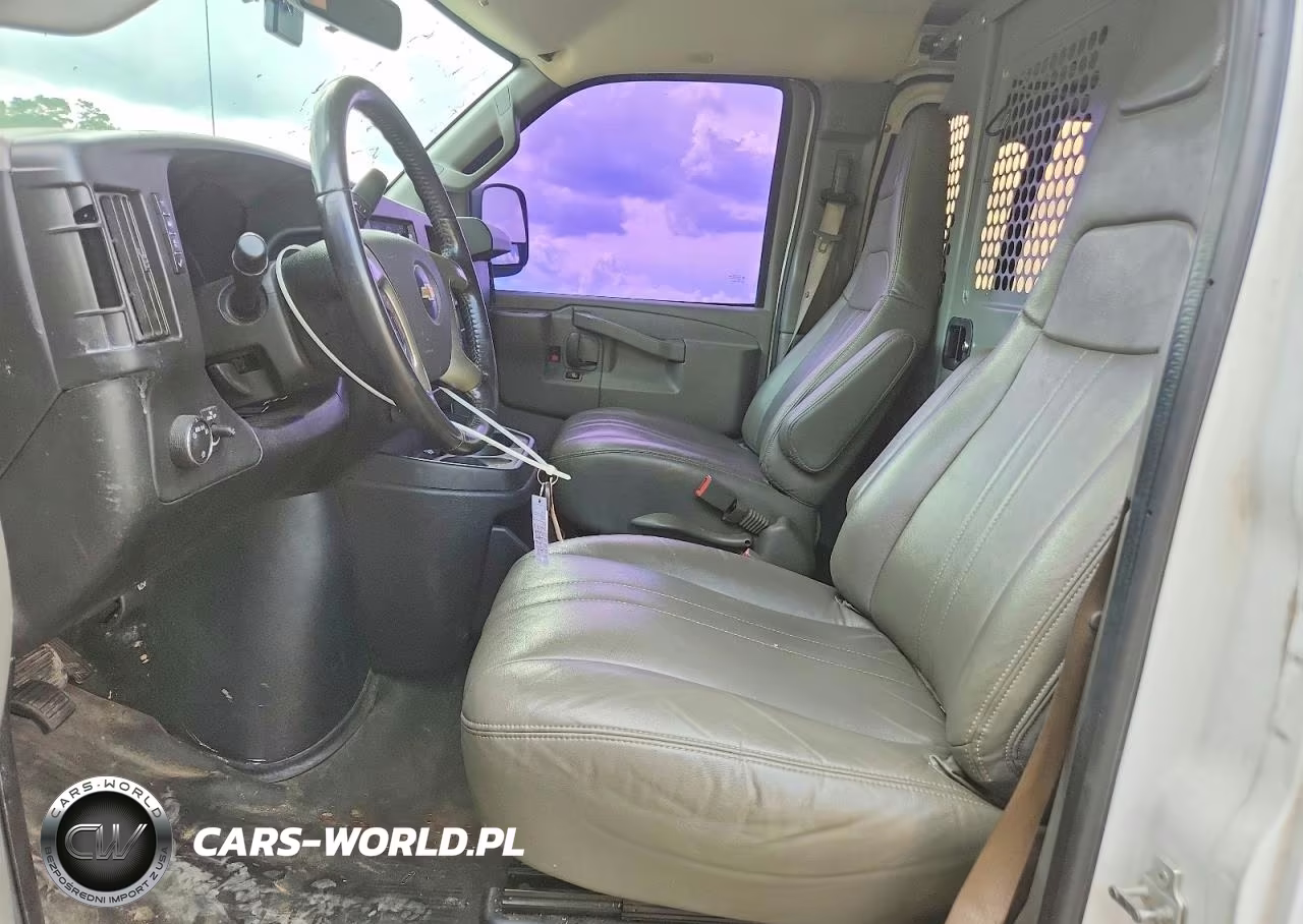 2019 Chevrolet Express G2500 VIN:1GCWGBFG1K1224512 - 7
