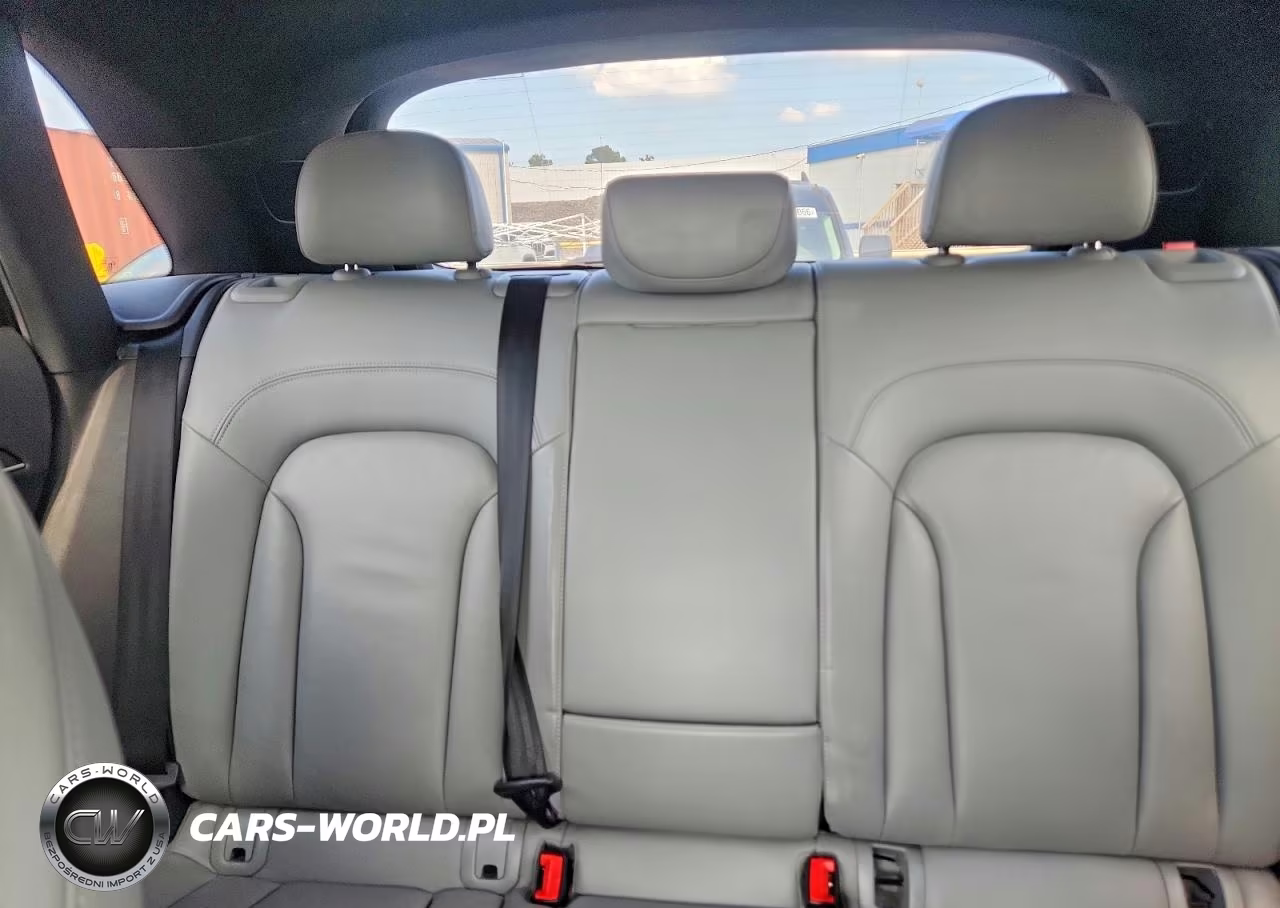 2016 Audi Q3 Prestige VIN:WA1GFCFS9GR009173 - 10
