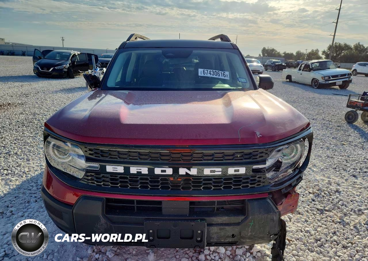 2025 Ford Bronco Sport Outer Banks VIN:3FMCR9CN2SRF35960 - 5