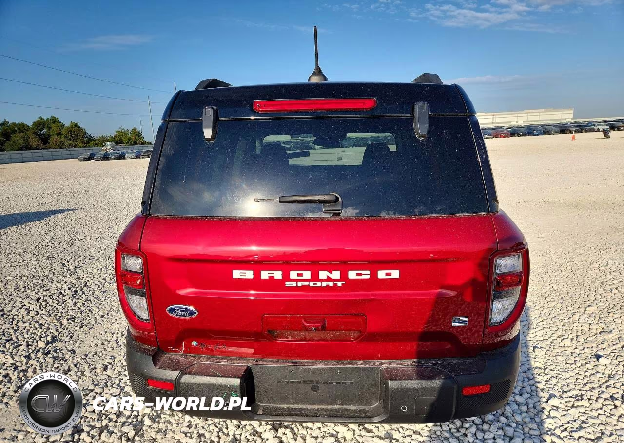 2025 Ford Bronco Sport Outer Banks VIN:3FMCR9CN2SRF35960 - 6