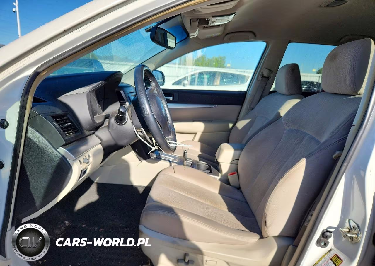 2014 Subaru Outback 2.5I Premium VIN:4S4BRCCC8E3279463 - 7