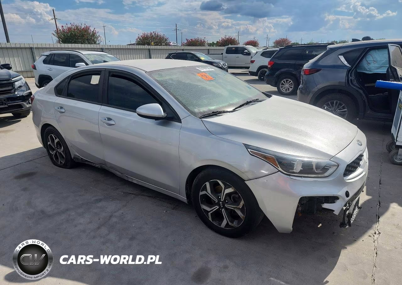 2020 Kia Forte Lxs VIN:3KPF24AD0LE211787 - 4