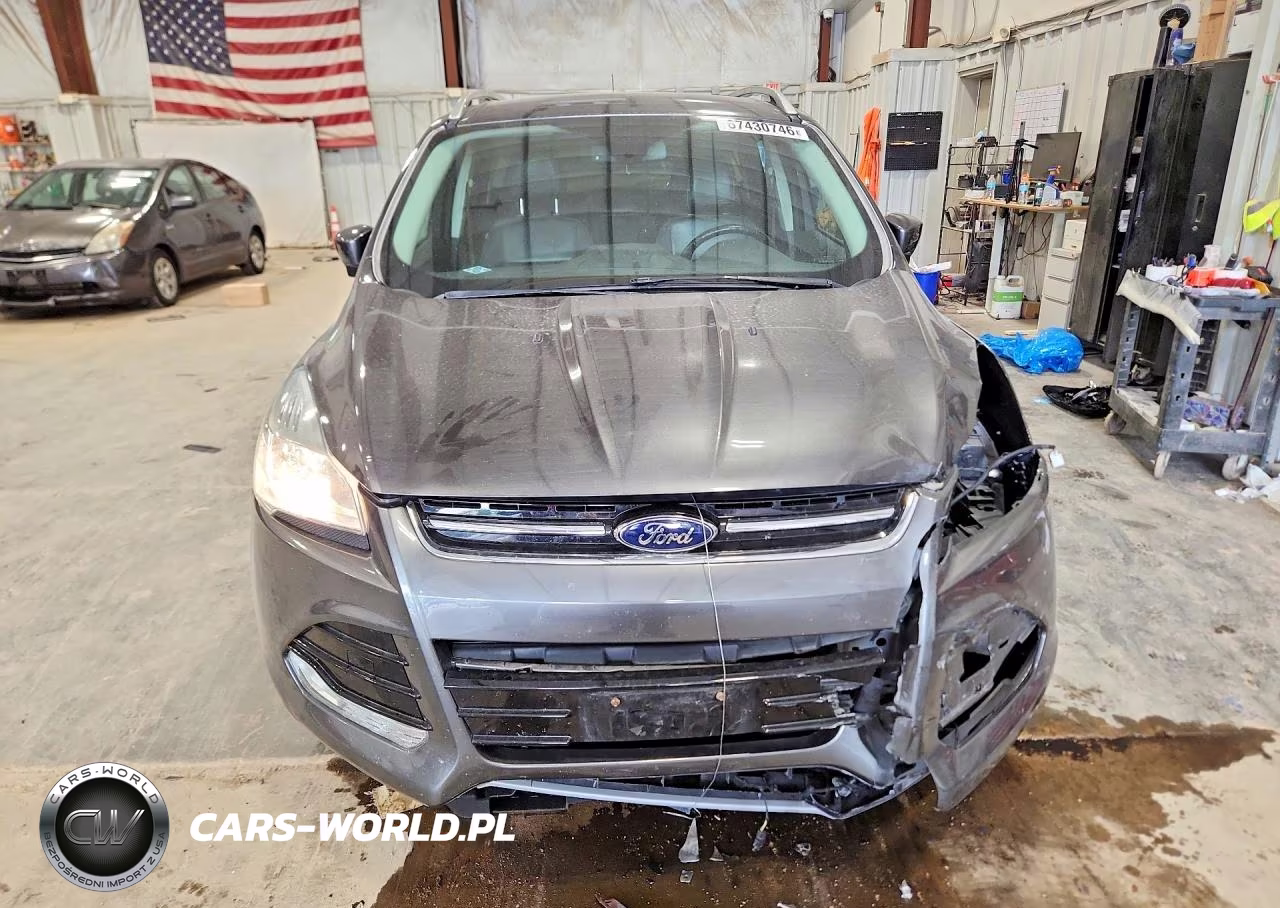 2016 Ford Escape Titanium VIN:1FMCU9J90GUB32466 - 5