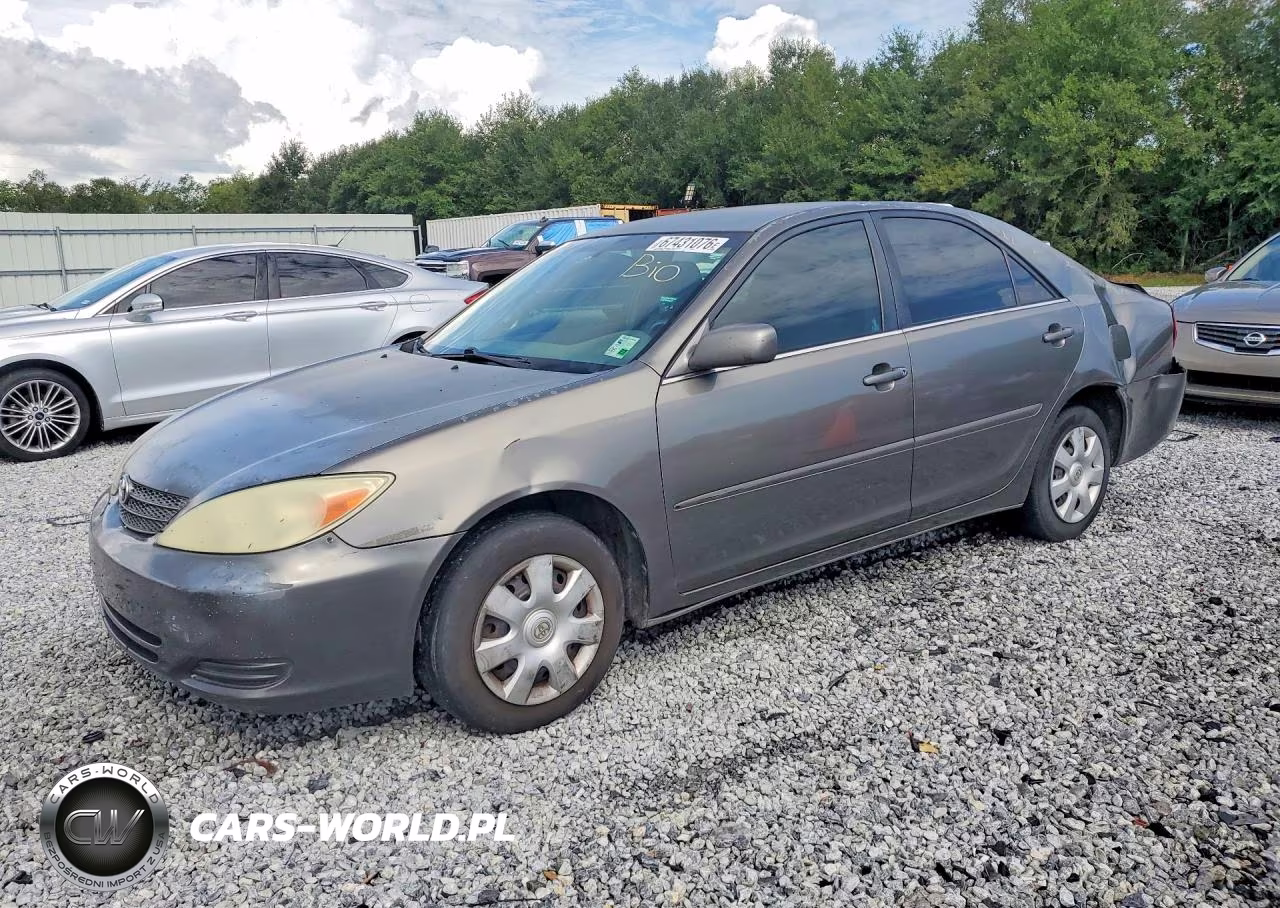 2004 Toyota Camry Le