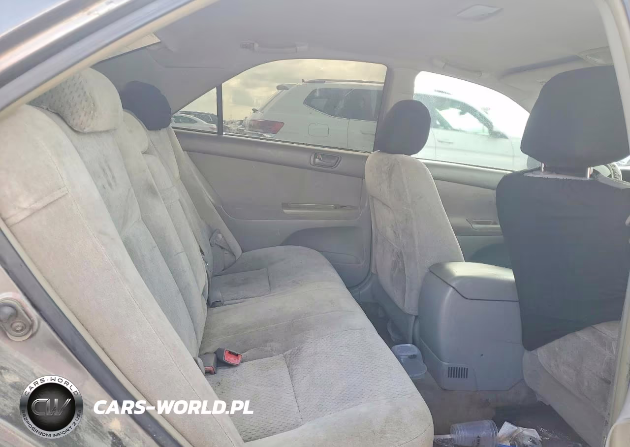 2004 Toyota Camry Le VIN:4T1BE32K24U806314 - 10