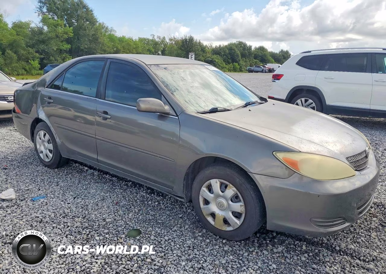 2004 Toyota Camry Le VIN:4T1BE32K24U806314 - 4