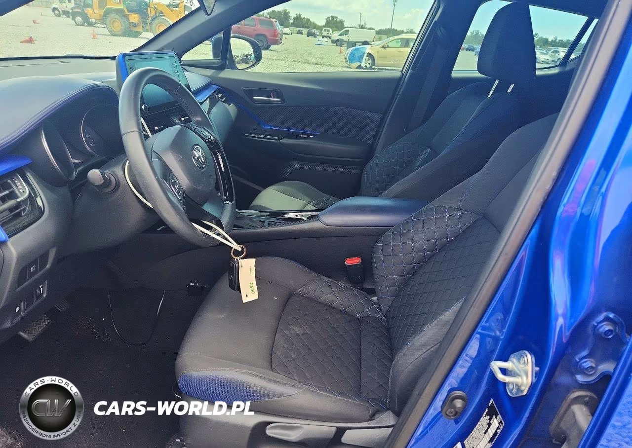 2020 Toyota C-Hr Xle VIN:NMTKHMBX4LR108270 - 7