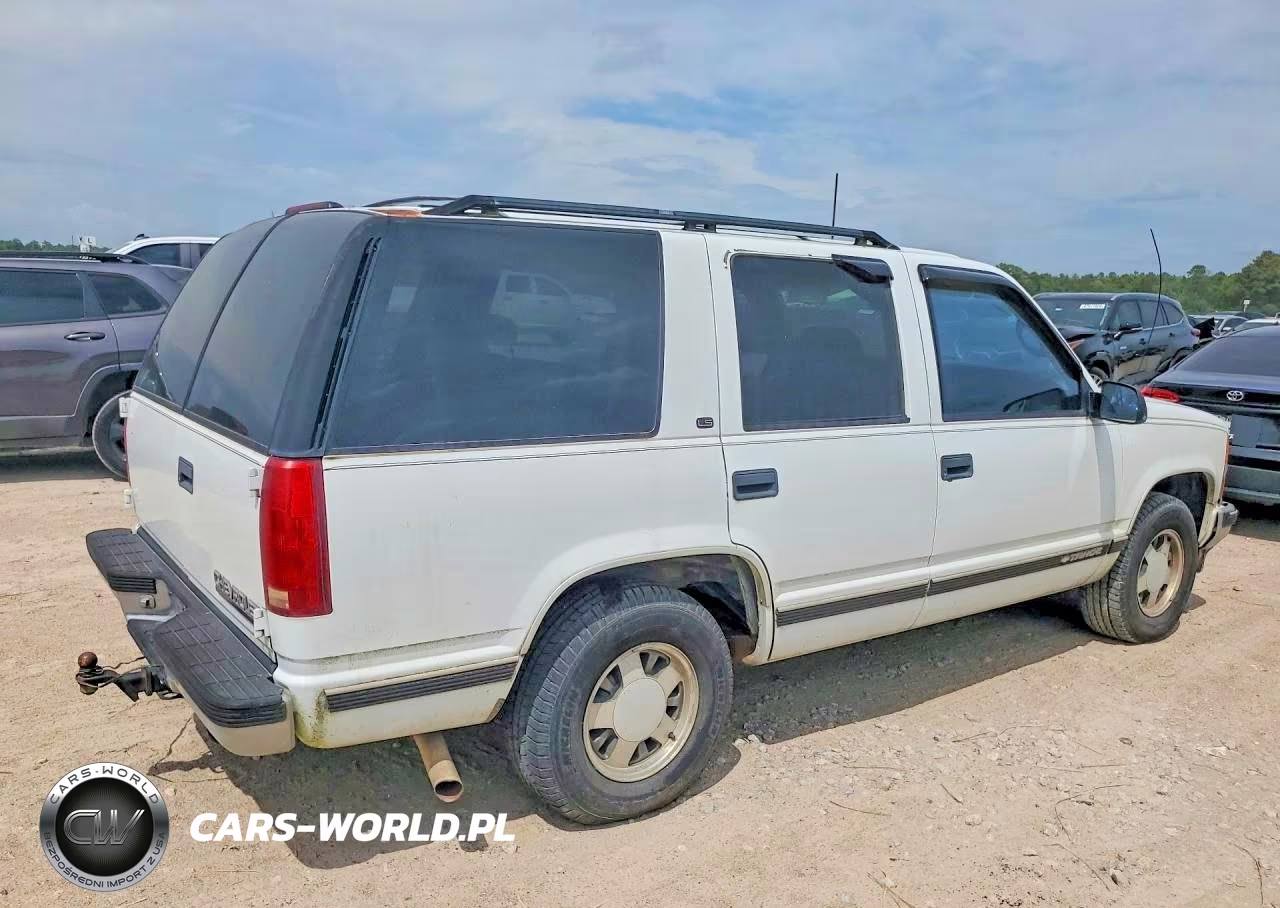 1998 Chevrolet Tahoe C1500 VIN:1GNEC13R3WR138091 - 3