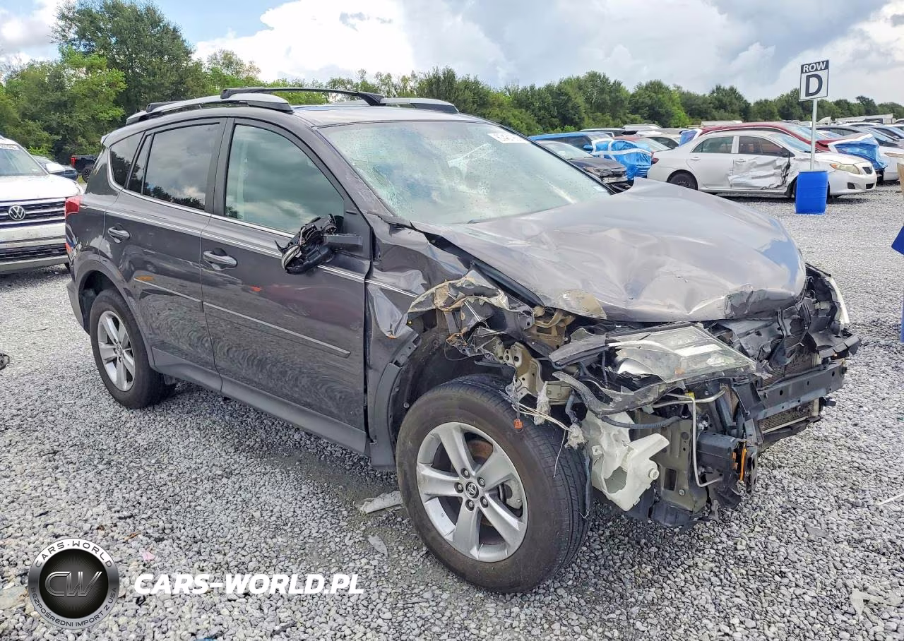 2015 Toyota Rav4 Xle VIN:2T3WFREVXFW134018 - 4