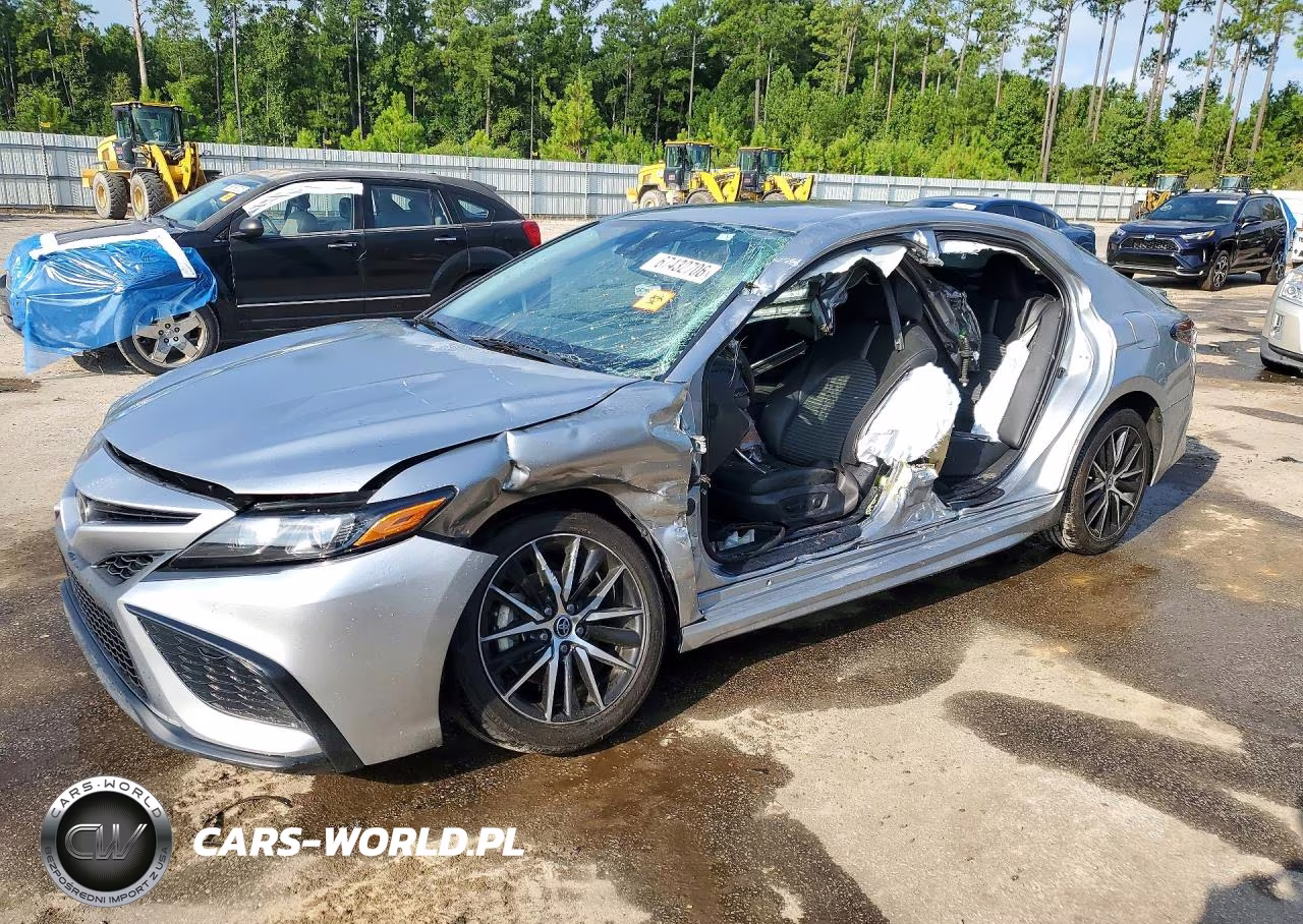 2024 Toyota Camry Se – zdjęcie 1 z 12