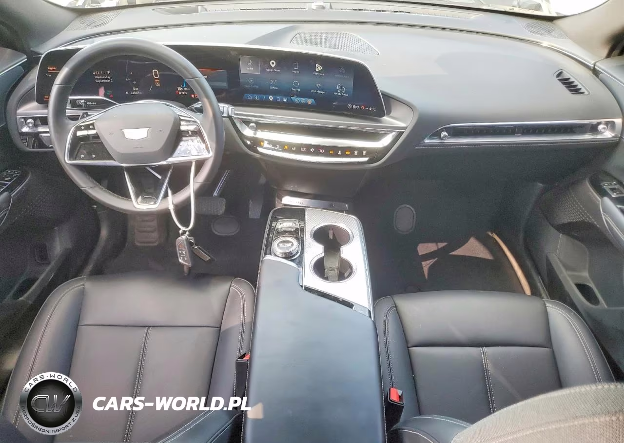 2024 Cadillac Lyriq Tech VIN:1GYKPMRK9RZ136954 - 8