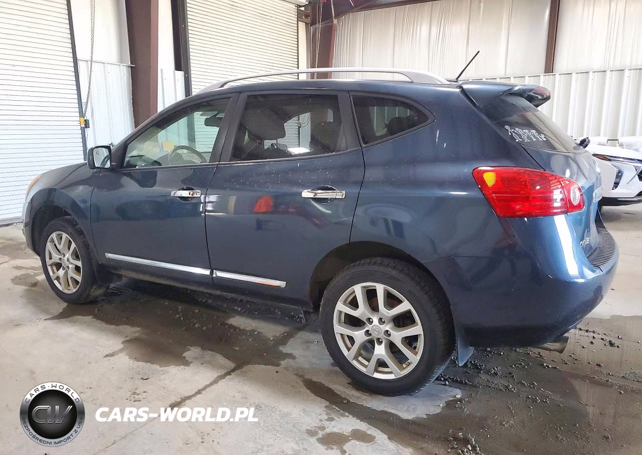 2013 Nissan Rogue S VIN:JN8AS5MV1DW641120 - 2