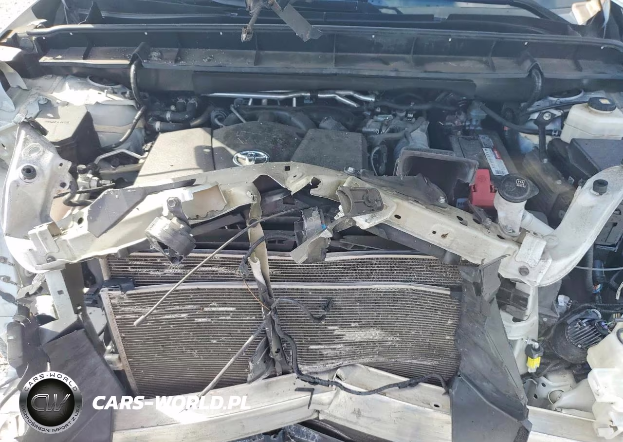 2021 Toyota Highlander Le VIN:5TDZZRAH8MS526014 - 12