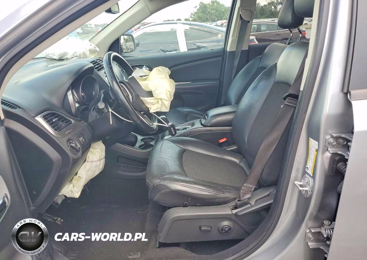 2020 Dodge Journey Crossroad VIN:3C4PDCGBXLT265754 - 7