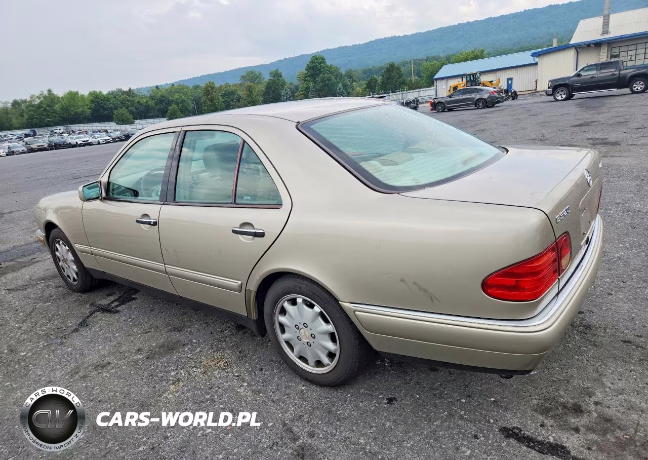 1999 Mercedes-Benz E 320 4Matic VIN:WDBJF82H8XX020856 - 2