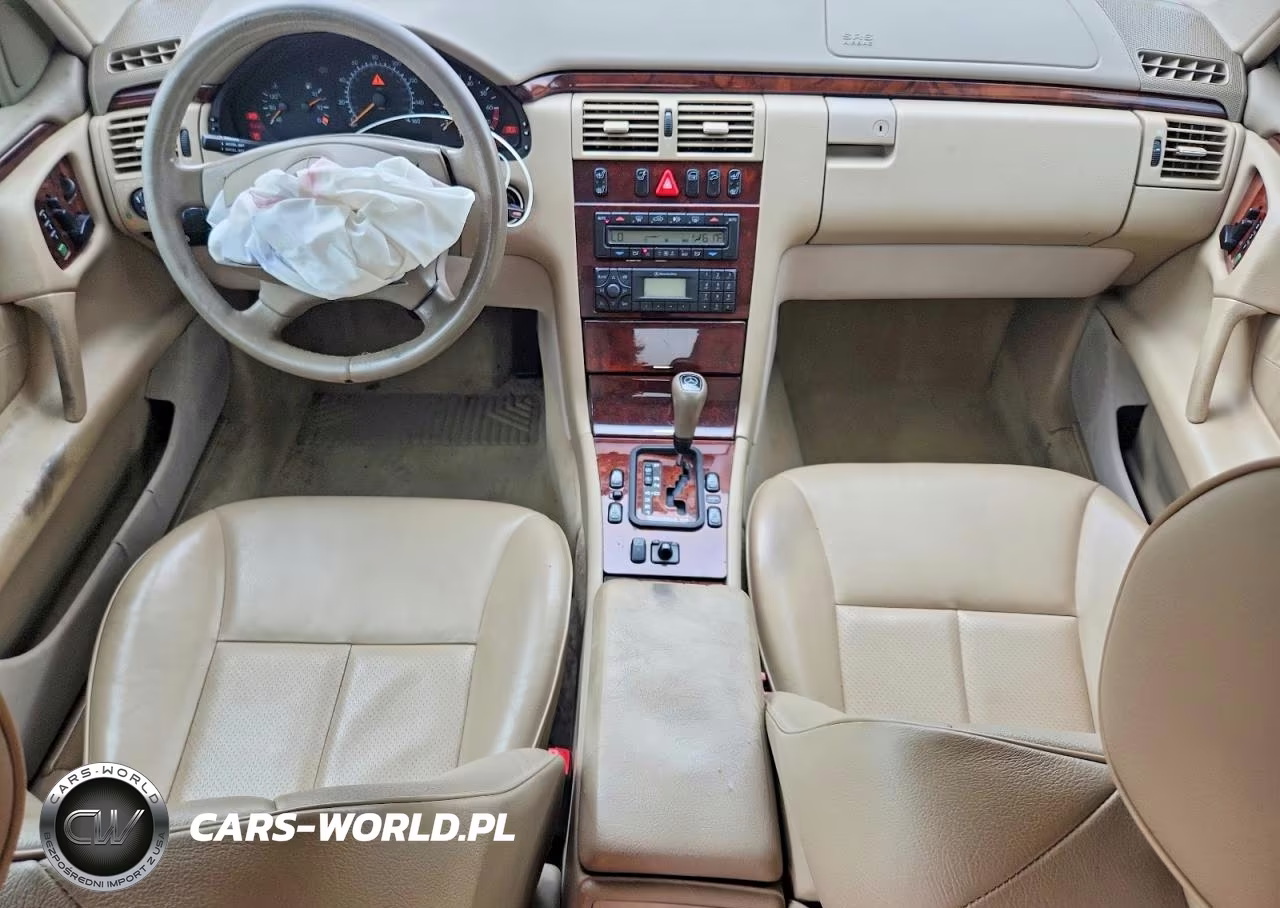 1999 Mercedes-Benz E 320 4Matic VIN:WDBJF82H8XX020856 - 8