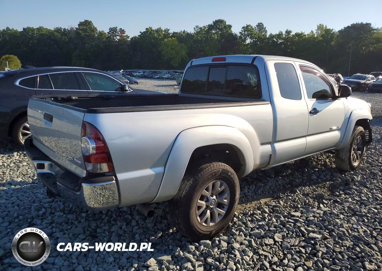 2013 Toyota Tacoma V6 VIN:5TFUU4ENXDX074122 - 3