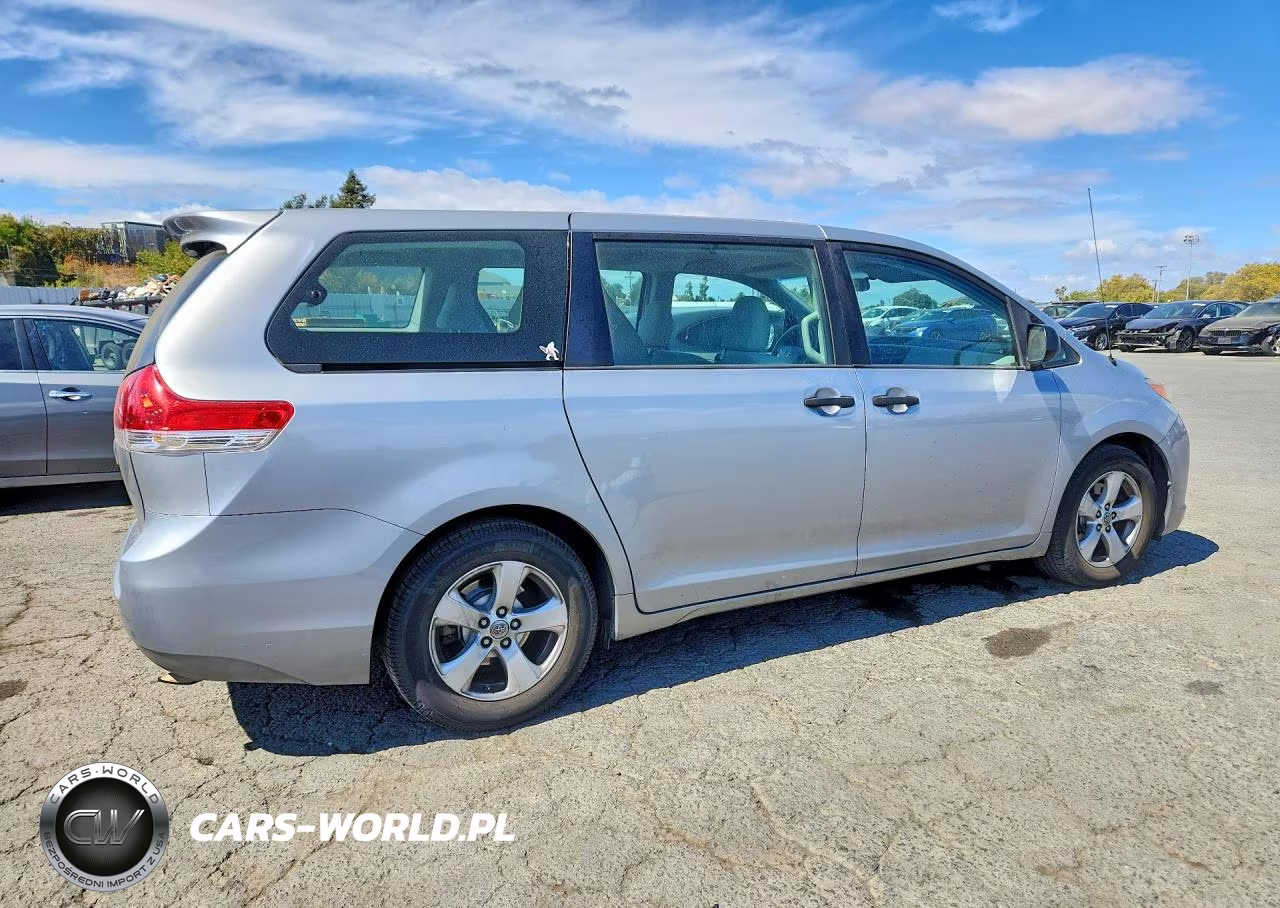 2014 Toyota Sienna L 7-Passenger VIN:5TDZK3DC5ES464249 - 3