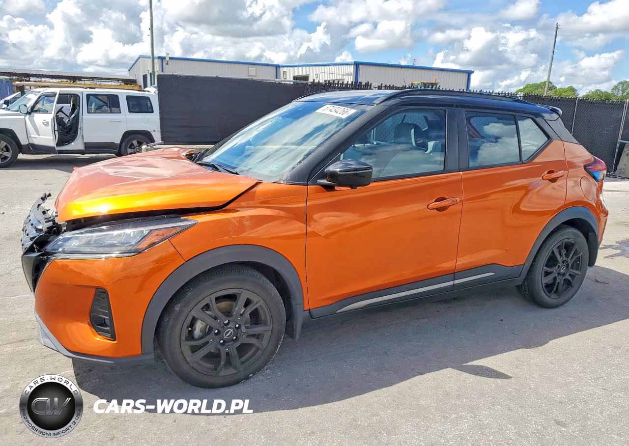 2022 Nissan Kicks Sr VIN:3N1CP5DV0NL502175 - 1