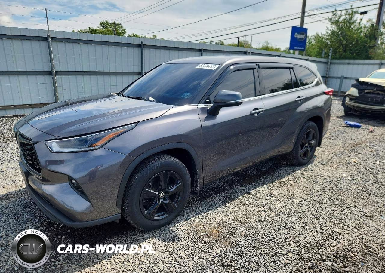 2021 Toyota Highlander Le