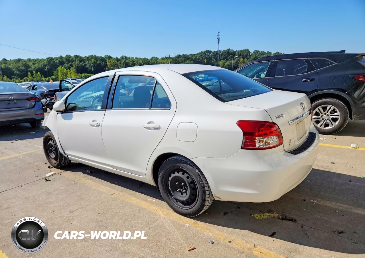 2010 Toyota Yaris Base VIN:JTDBT4K38A1372342 - 2
