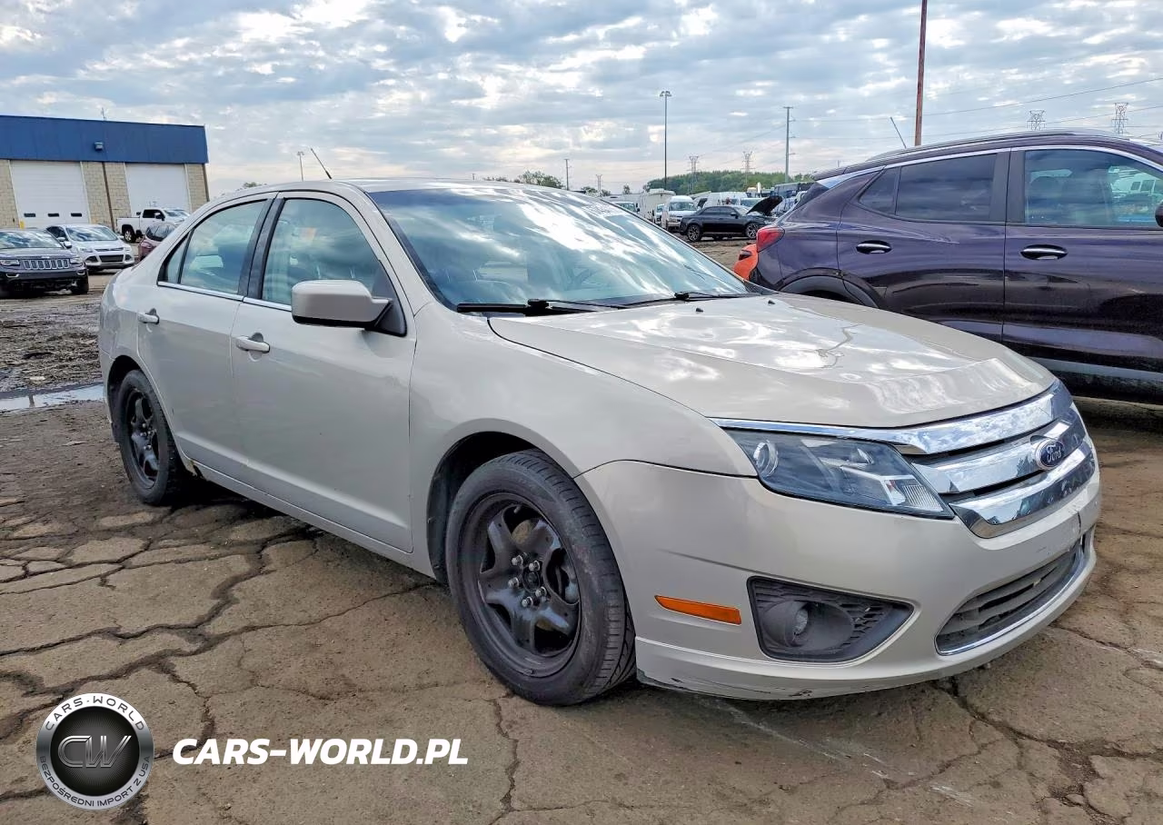2010 Ford Fusion Se VIN:3FAHP0HA9AR414056 - 4