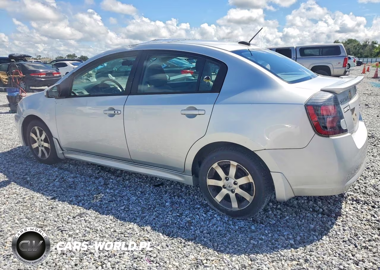 2012 Nissan Sentra 2.0 VIN:3N1AB6AP3CL696618 - 2