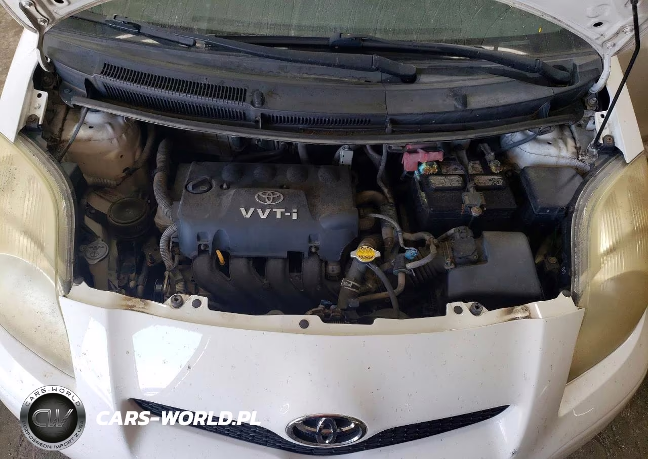 2010 Toyota Yaris Base VIN:JTDJT4K33A5293097 - 12