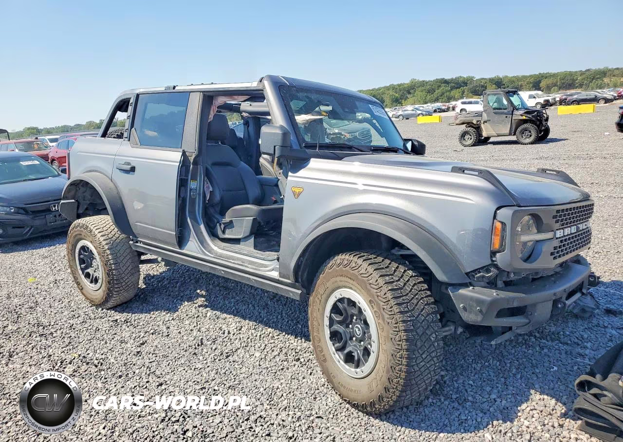 2021 Ford Bronco Base VIN:1FMEE5DP0MLA86423 - 4