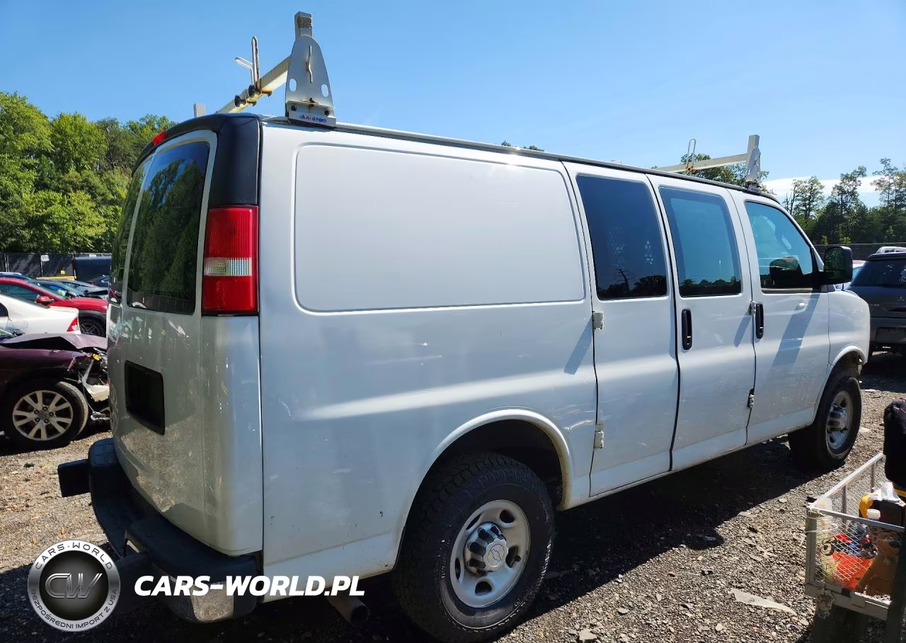 2019 Chevrolet Express G2500 Delivery Van VIN:1GCWGAFG0K1275476 - 3
