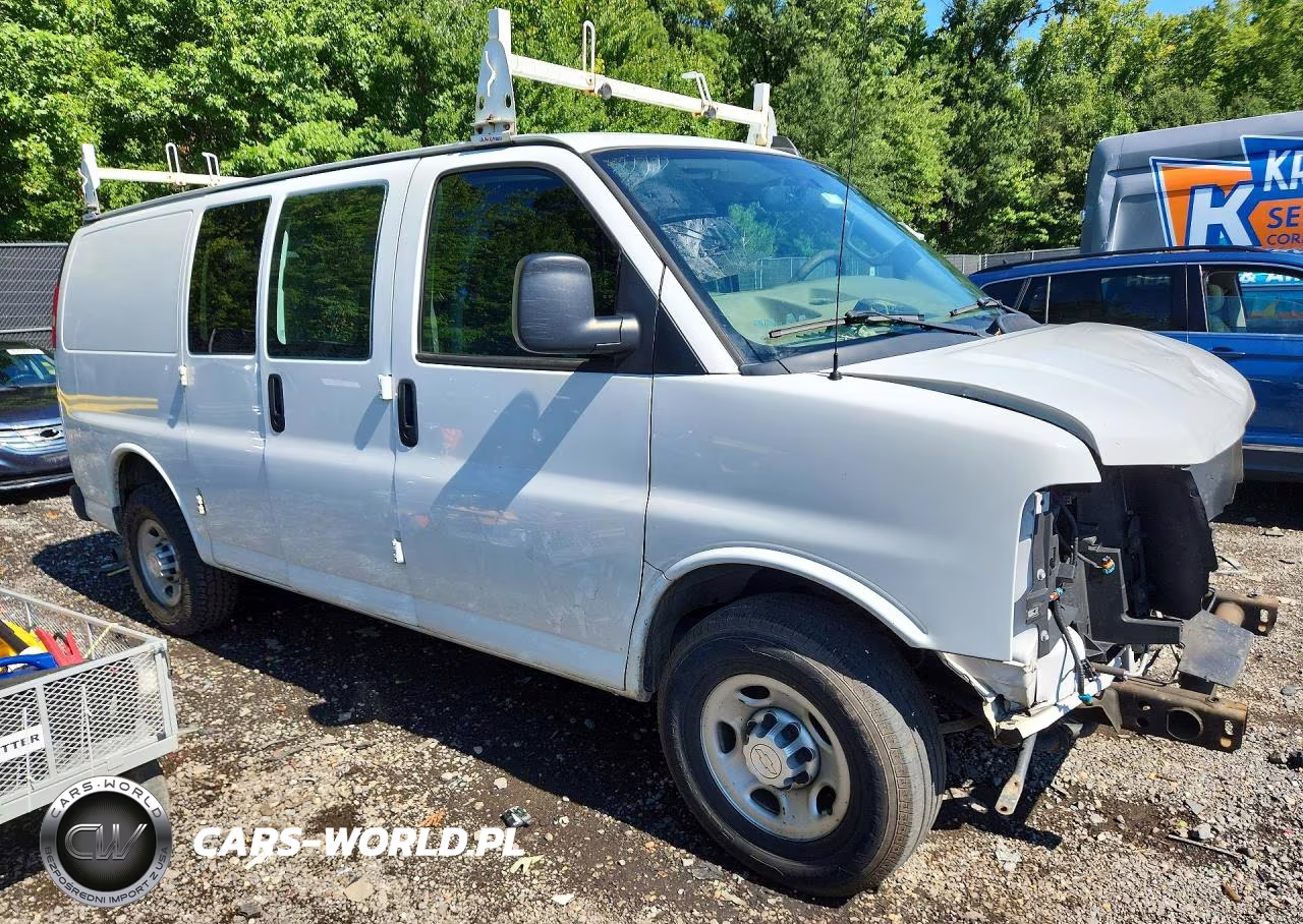2019 Chevrolet Express G2500 Delivery Van VIN:1GCWGAFG0K1275476 - 4